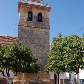 Plaza_y_torre_de_la_Iglesia